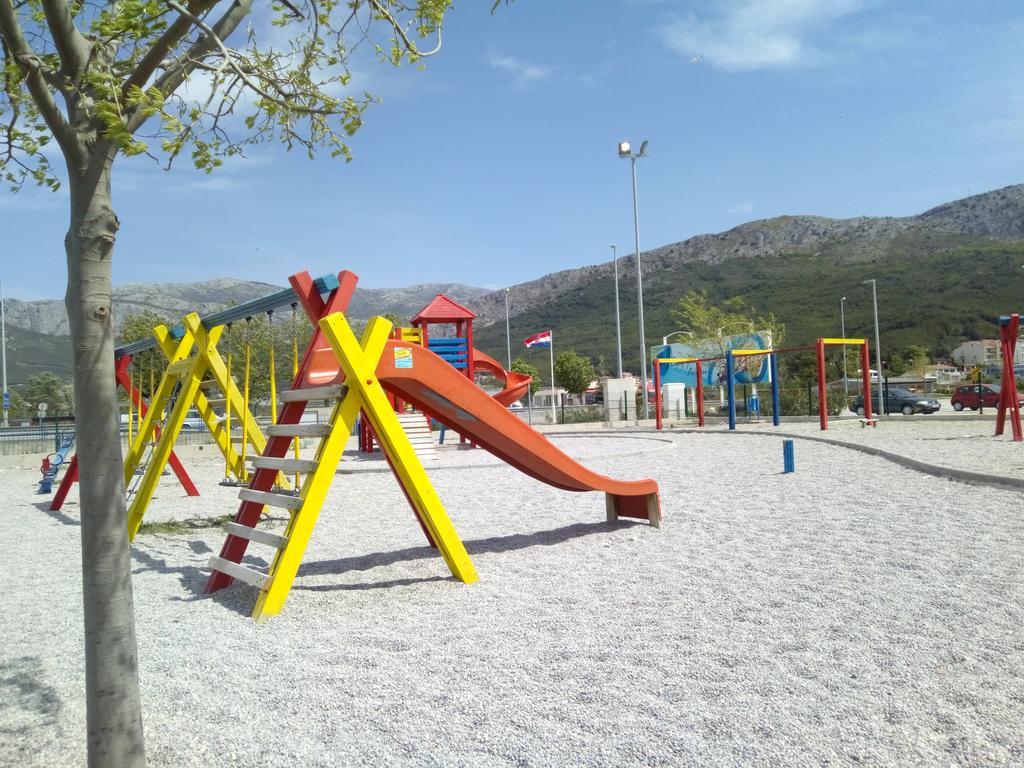 Apartment Golden Dreams Podstrana Luaran gambar