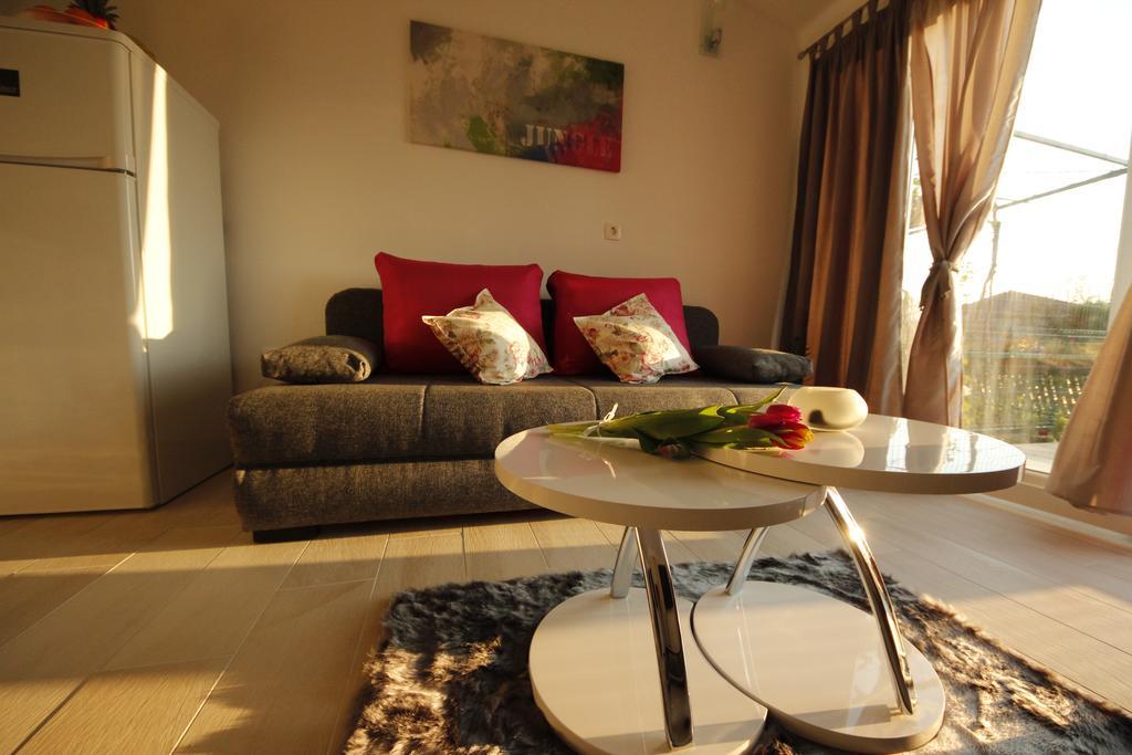 Apartment Golden Dreams Podstrana Luaran gambar