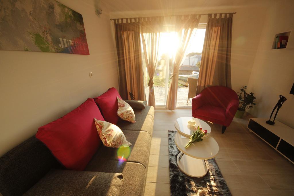 Apartment Golden Dreams Podstrana Luaran gambar